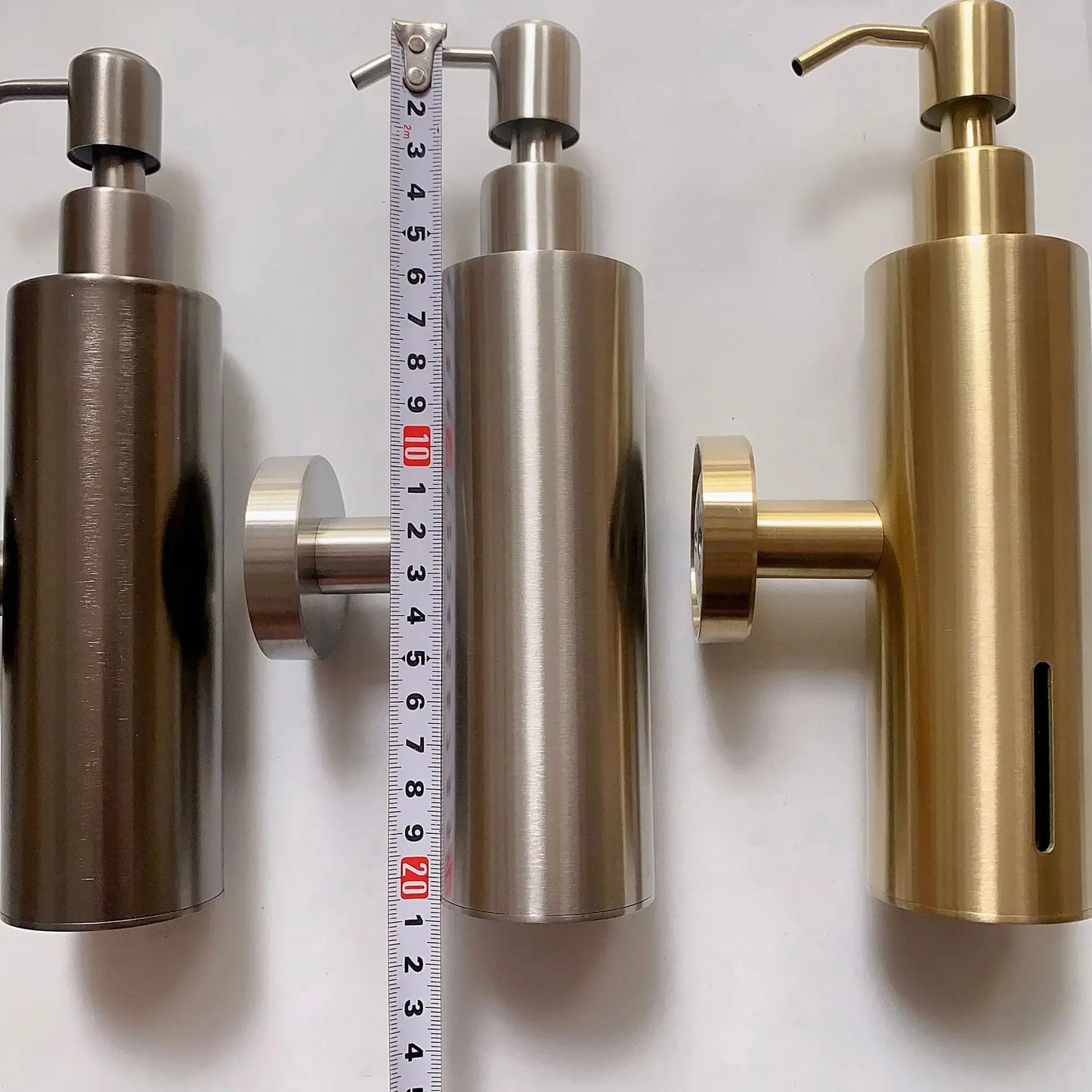 Manueller Seifenspender aus gebürstetem Edelstahl 304, Wandmontage, goldener schwarzer quadratischer runder Seifenspender für Hotelbadezimmer