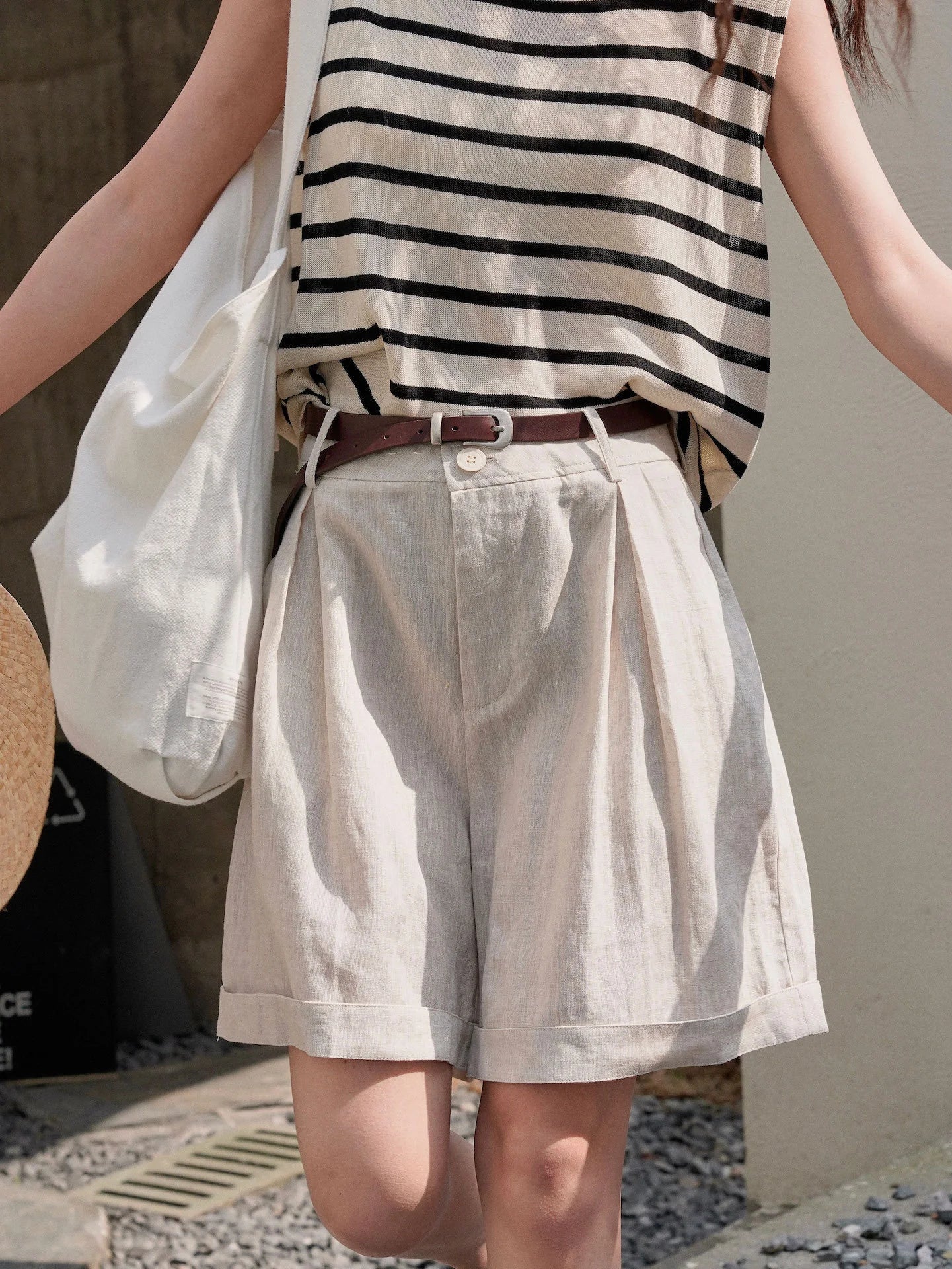 Summer Korea Style Lazy Linen Curled Bermuda Shorts Wide Leg Loose Slim Casual Hot Pants For Women.