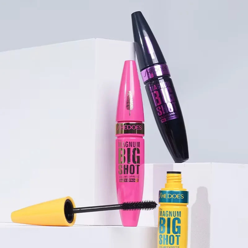 Thick, elongating, waterproof, sweat-proof, non-smudged, long-lasting mascara.