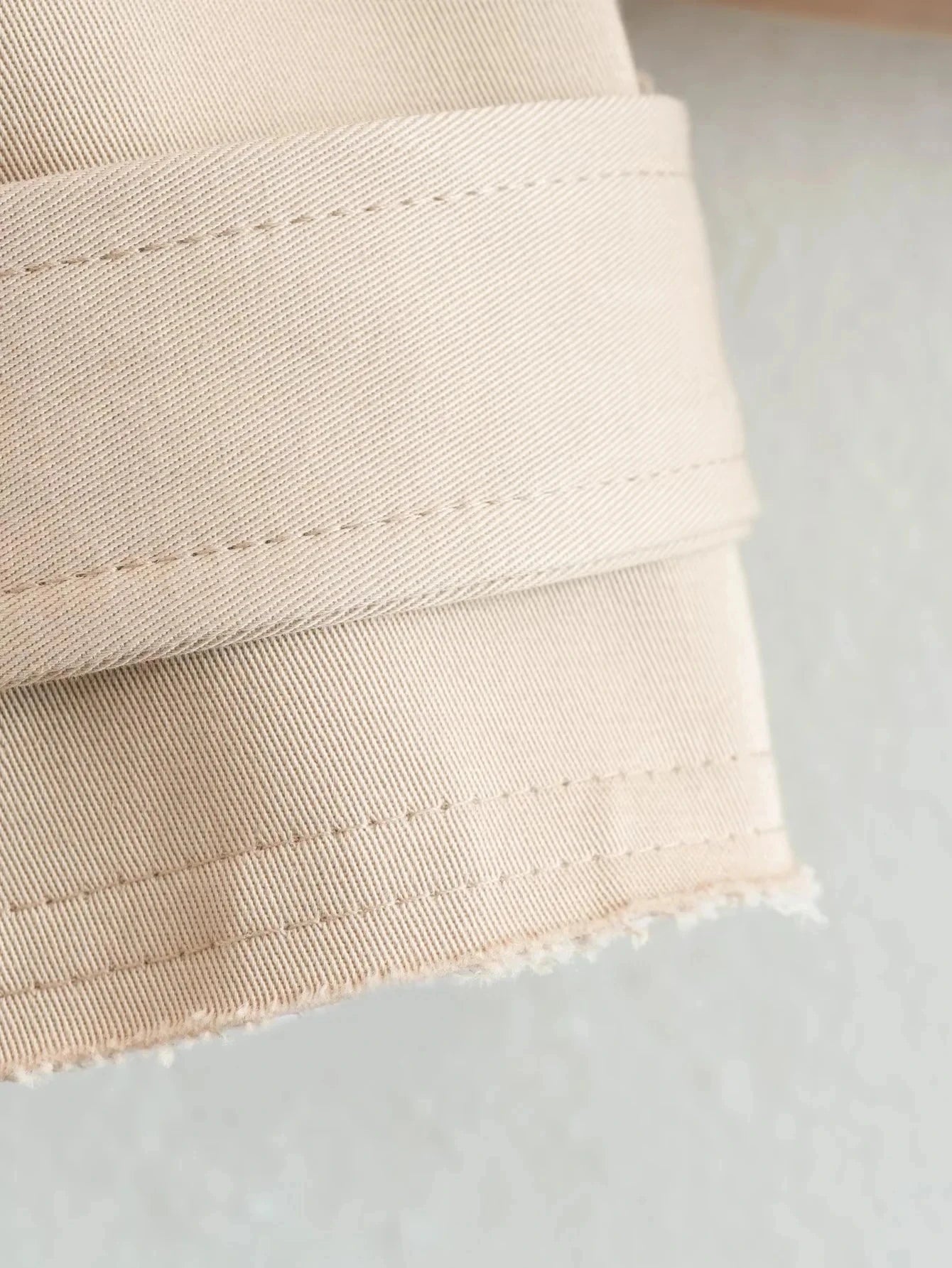 2024 Belt Cropped Trench Spring Jacket Women Vintage Streetwear Double Breasted Long Sleeve Top Female Coat Outfits.