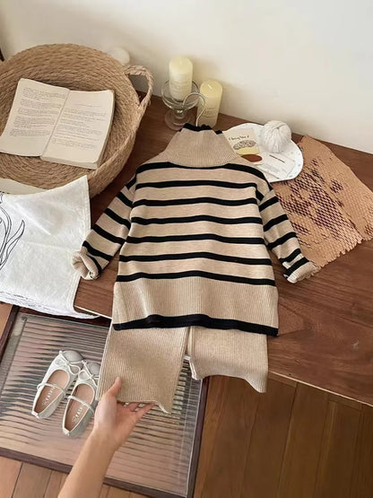 Girls' Autumn/Winter High Collar Sweater Set 2025 New Style Female Baby's Stylish Knitted Sweater Wide Leg Pants Two Piece Set.