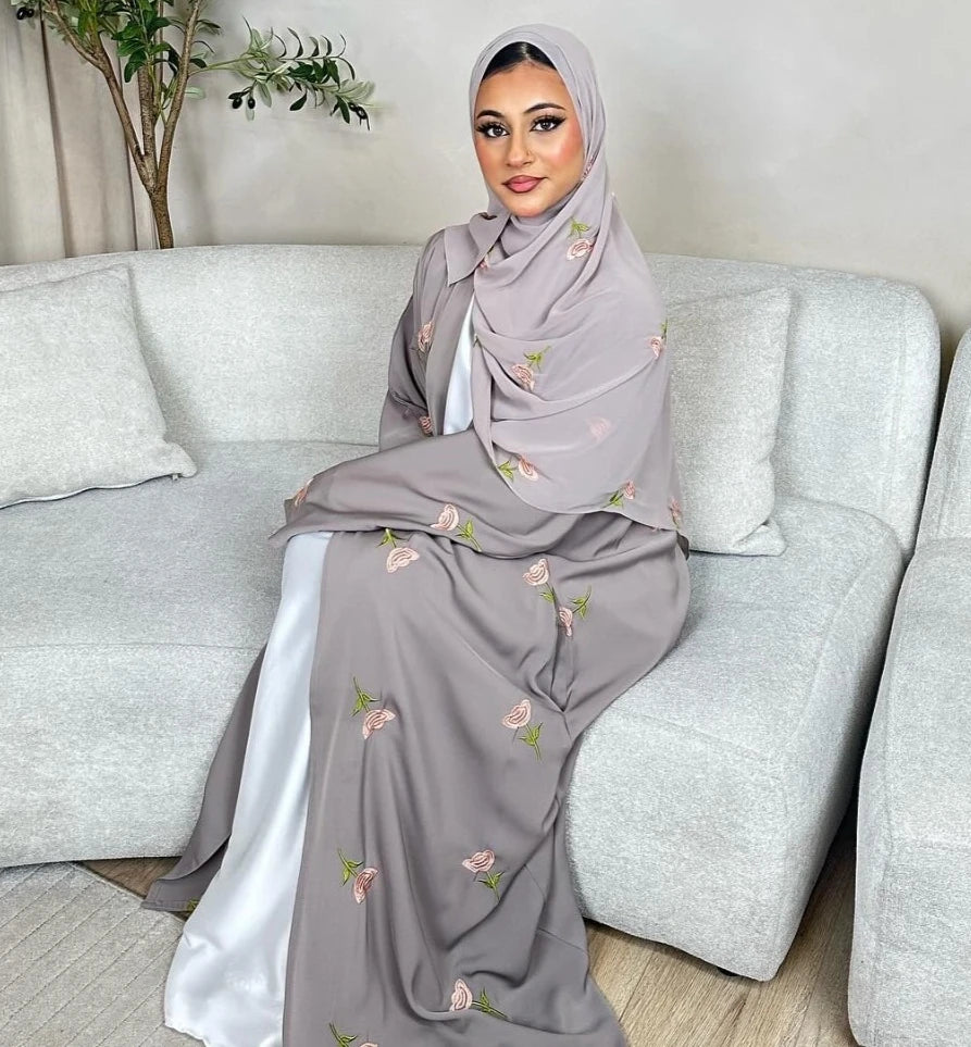 Eid 2025 New Embroideried Abaya Kimono Dubai Luxury Cardigan Muslim Party Kaftan Robe Abayas for Women Turkish Islamic Clothing.