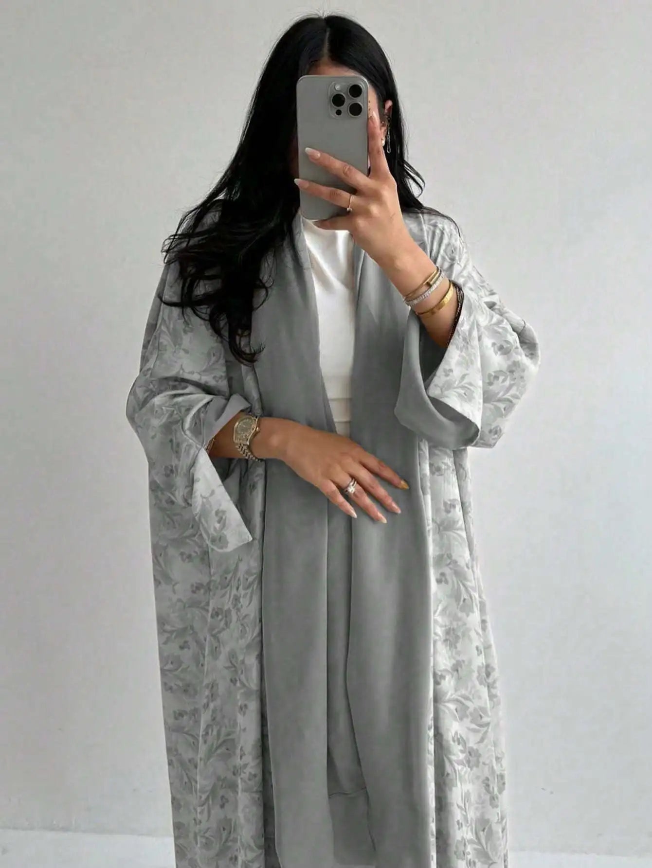 Lockeres, mit Blumenmuster bedrucktes Abaya-Langarmkleid für den orientalischen Nahen Osten für Damen, elegante Robe mit offener Vorderseite ohne Schal.