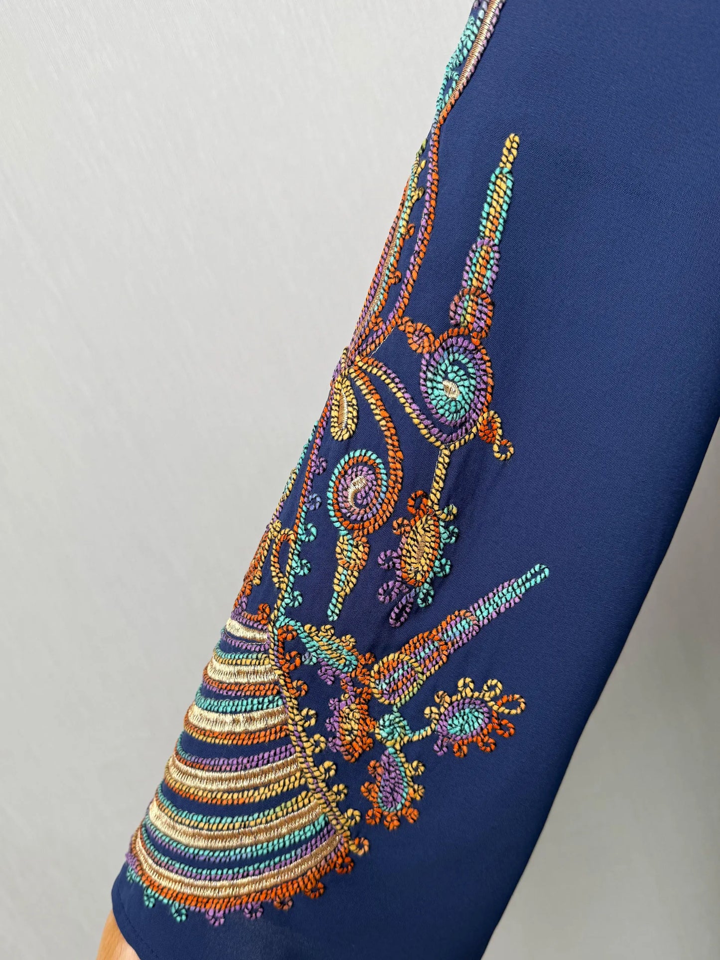 New Dubai Luxury Navy Blue Muslim Abaya Colorful Intricate Embroidery on Neckline Sleeves for Middle Eastern Weddings End Iftar.