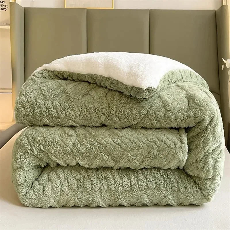 High End Thickened Winter Warm Blankets for Beds Artificial Lamb Cashmere Weighted Blanket Thicker Warmth Duvet Quilt Comforter.