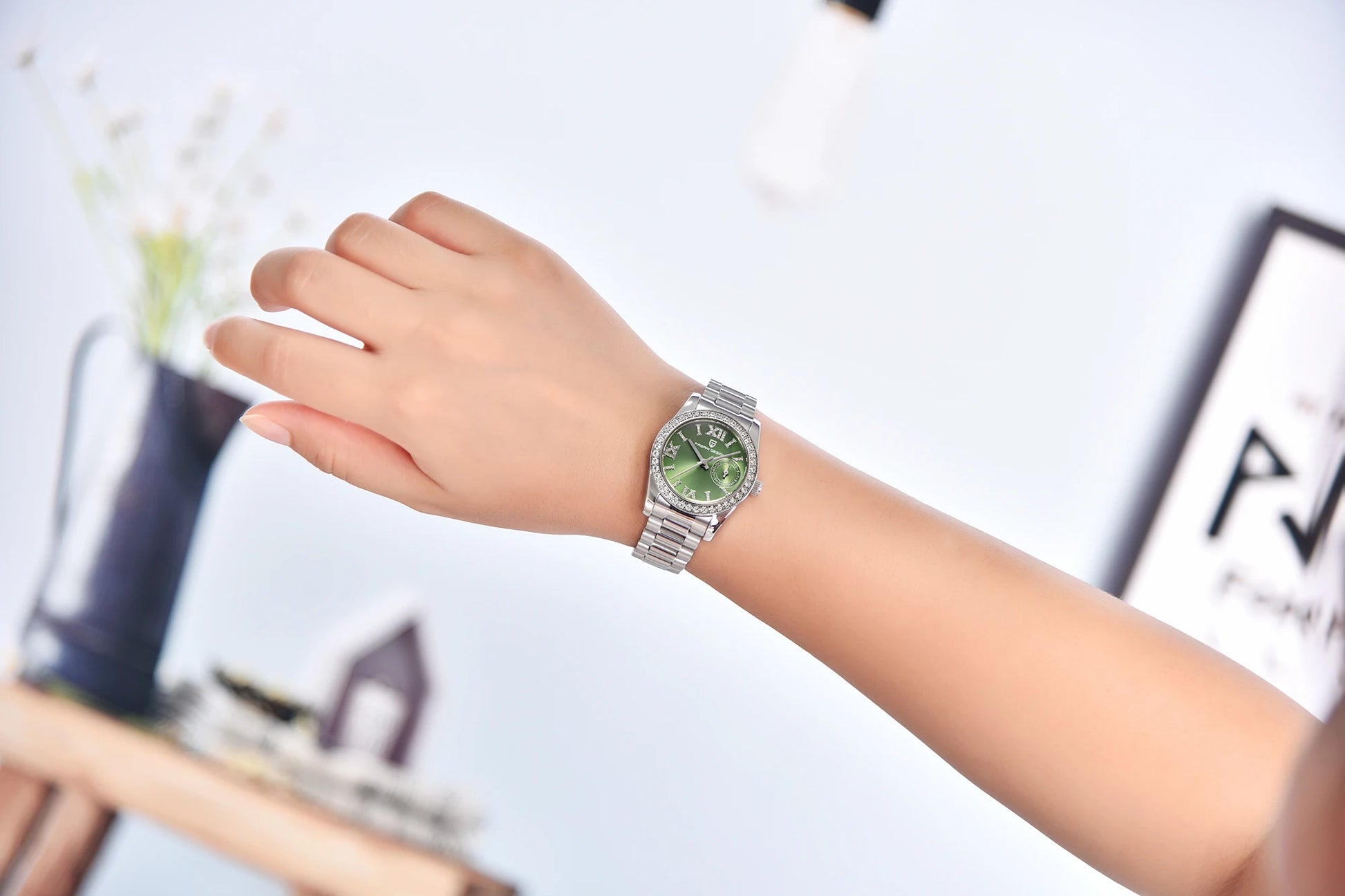 PAGANI DESIGN 2024 New 32MM Women's Wristwatch Elegant Luxury Quartz Watch For Women Fashion Waterproof Watches Sapphire Clock.