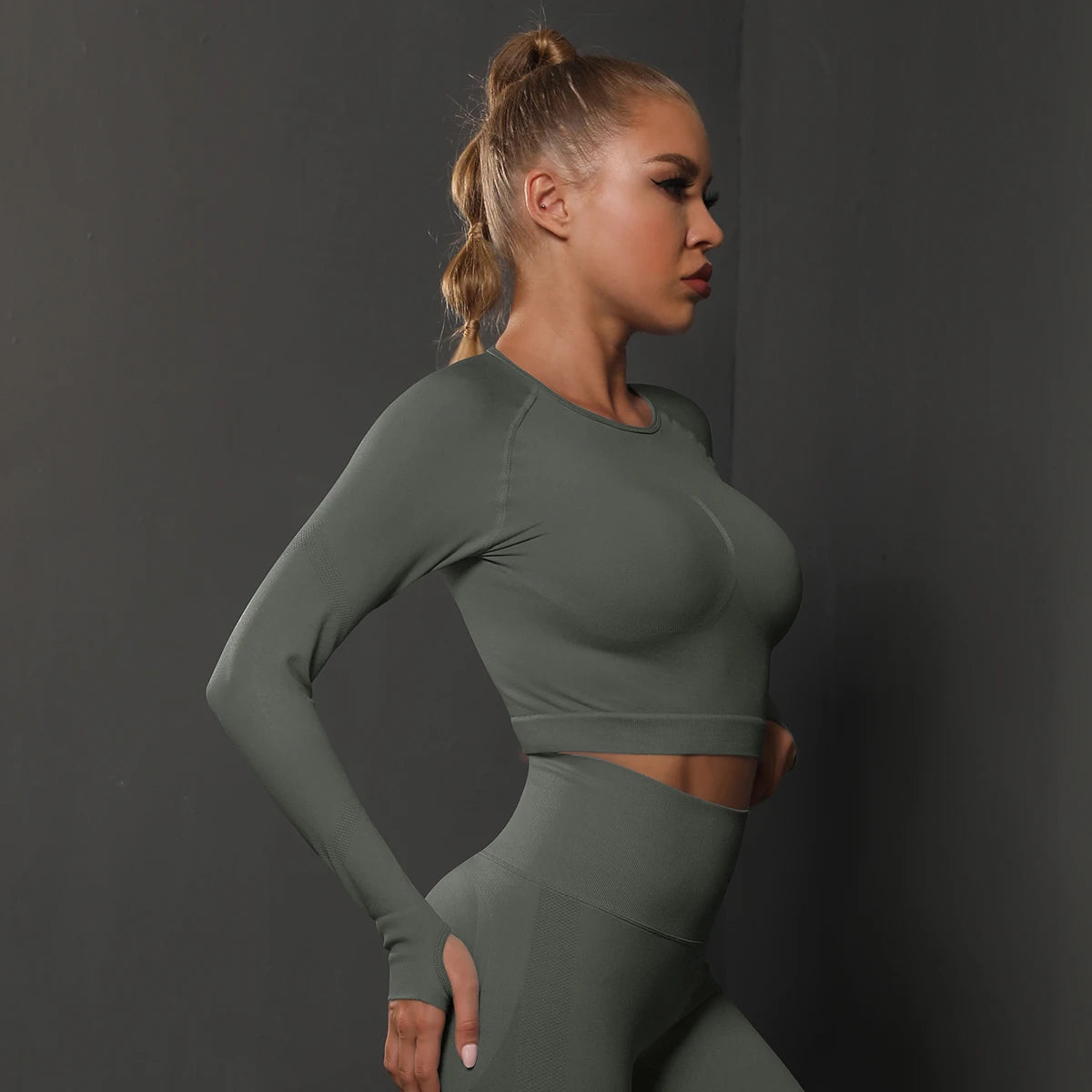 Women Yoga Long Sleeve Shirt Female Fitness Sportswear Gym Clothing Workout Running Crop Top Seamless Active Wear Sports Clothes.