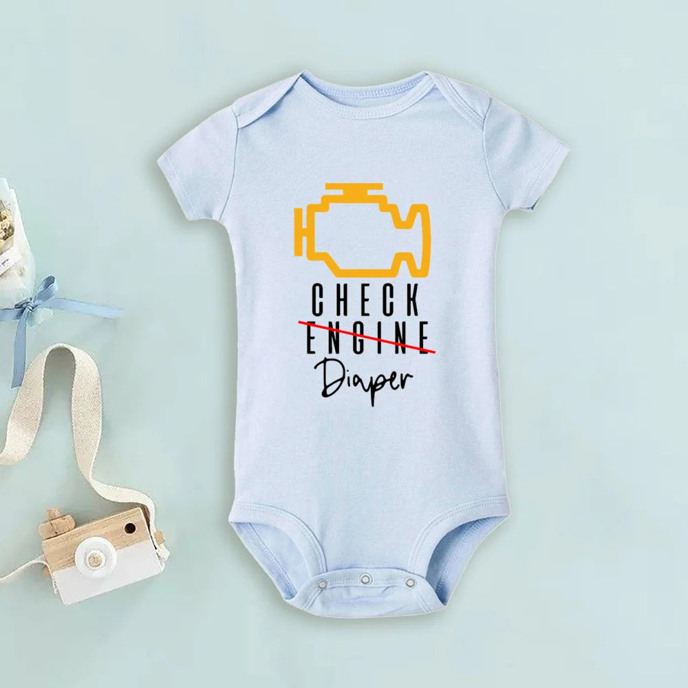 Lustige Poopy Windel Baby Strampler Check Engine Baby Body Niedliche Mechaniker Säuglingsbodys Jungen Mädchen Kleidung Neugeborenes Geschenk.
