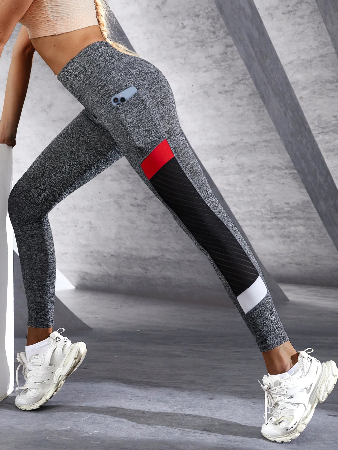 Colorblocked Mesh High Waist Yoga Pants with Side Pockets Leggings for Women Tummy Control Workout Shaping Leggings.