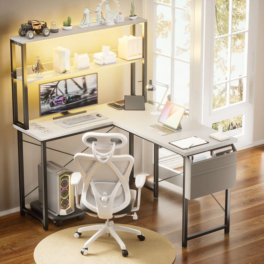 Weißer L-förmiger Schreibtisch mit LED Beleuchtung Doppelregal USB Steckdosen Gaming und Arbeitstisch