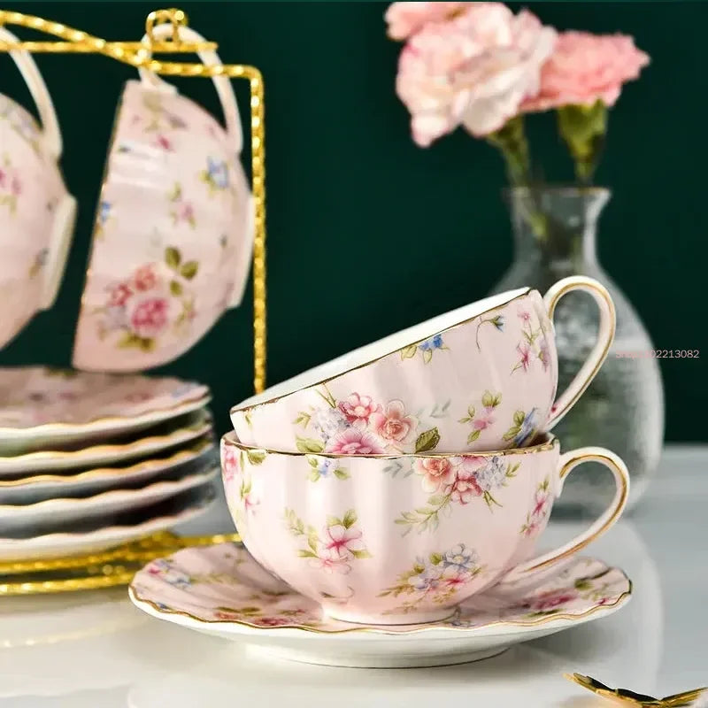 Tea Set Ceramic Coffee Cup Suit British Style High-Grade Bone China Golden edge Tea Cup And Saucer With A Spoon.