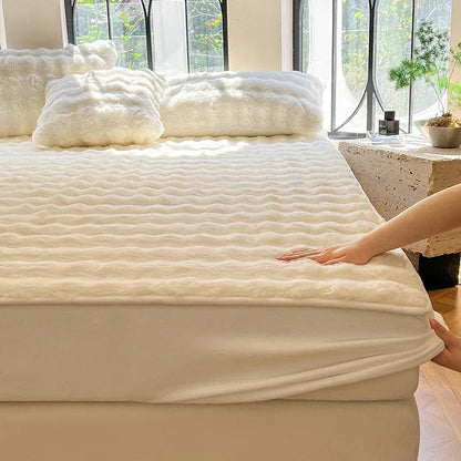 Fluffy Plush Fitted Bed Sheet Solid Color Long Hair Fleece Bed Cover For Double Bed fundas de colchón Winter Warm Mattress Cover.