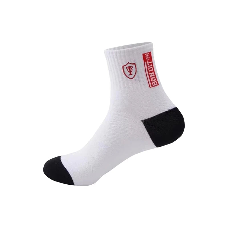 5 Pairs of Autumn and Winter MEN'S Sports Socks for Summer Leisure, Sweat Wicking, Lightweight and Breathable Basketball Socks.