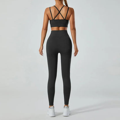 In-stock Women's Yoga Suit Five-piece Set Seamless Fitness Wear For Running Sports Top Leggings From Mainland China.