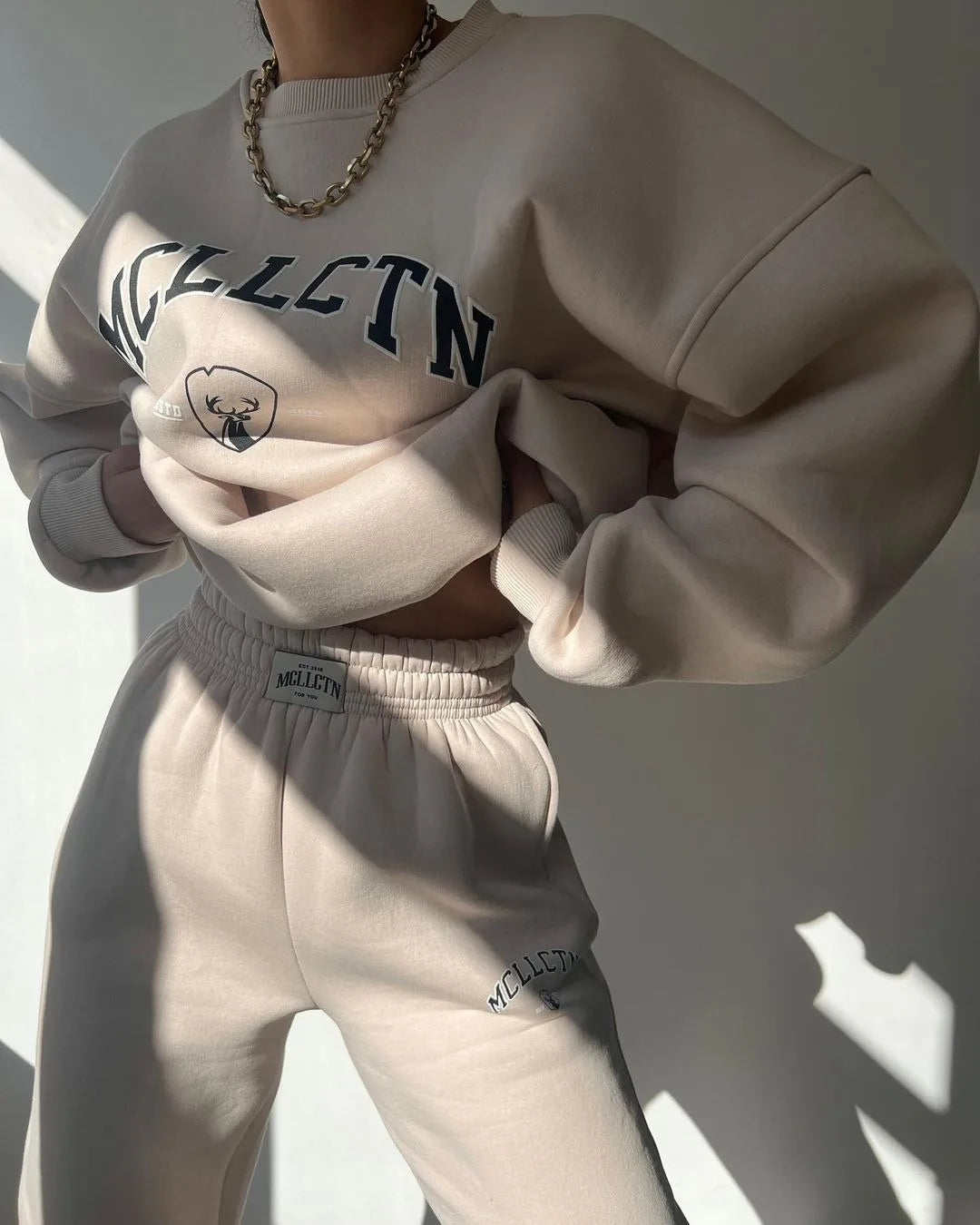 Warm Suit Autumn Winter Women Solid Set Elegant O-neck Pullover Hoodie And Pocket Trousers Two-Piece Set Lady Casual Loose Sets