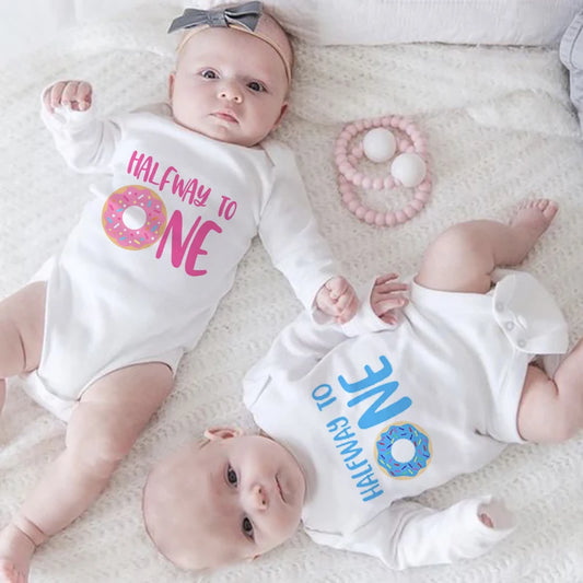 Halber Weg zu einem Geburtstag Baby Bodysuit Langarm Mädchen und Jungen Stram pler Baby Party Overall Kleidung