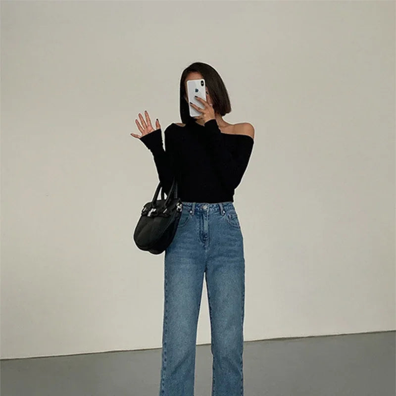 Fashion Skew Collar Off-shoulder Long-sleeved T-shirts Women Spring New Solid Slim Fit Crop Top Sexy Hollow Out Tees Shirts.