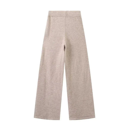 2024 autumn new women's clothing style fashionable European and American style knitted lace up cardigan top and pants set.