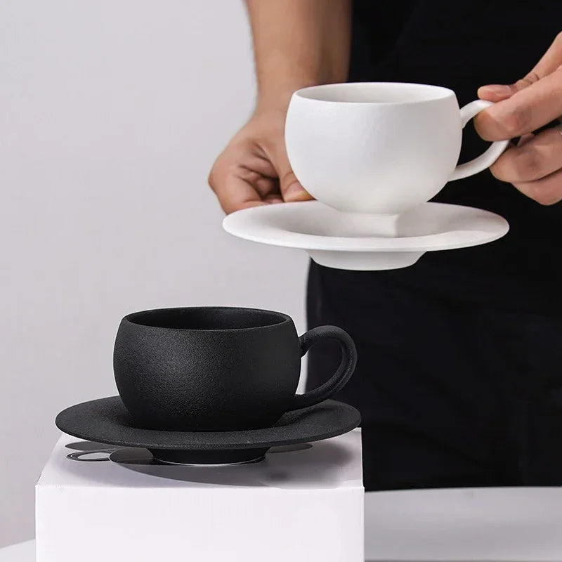 110/280ml Japanese-style Ceramic Mug Black White Fired Stone Coffee Cup and Saucer Set Breakfast Milk Coffee Cup Egg-shaped Mug.