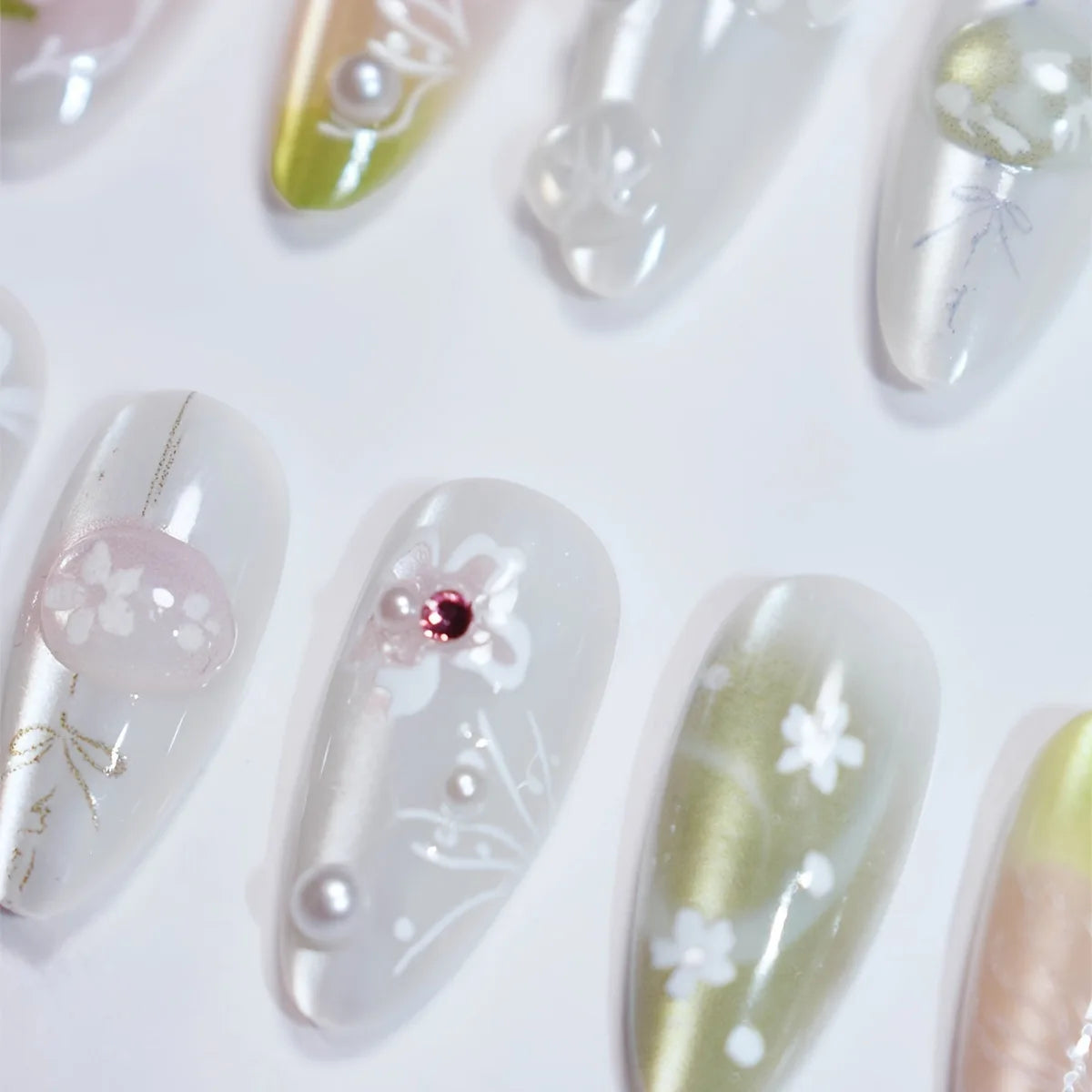 10pcs Handmade Press on Nails Cartoon Shark Pattern Design Fake Nails Wearable Detachable Ins Simple Almond Shaped False Nails.