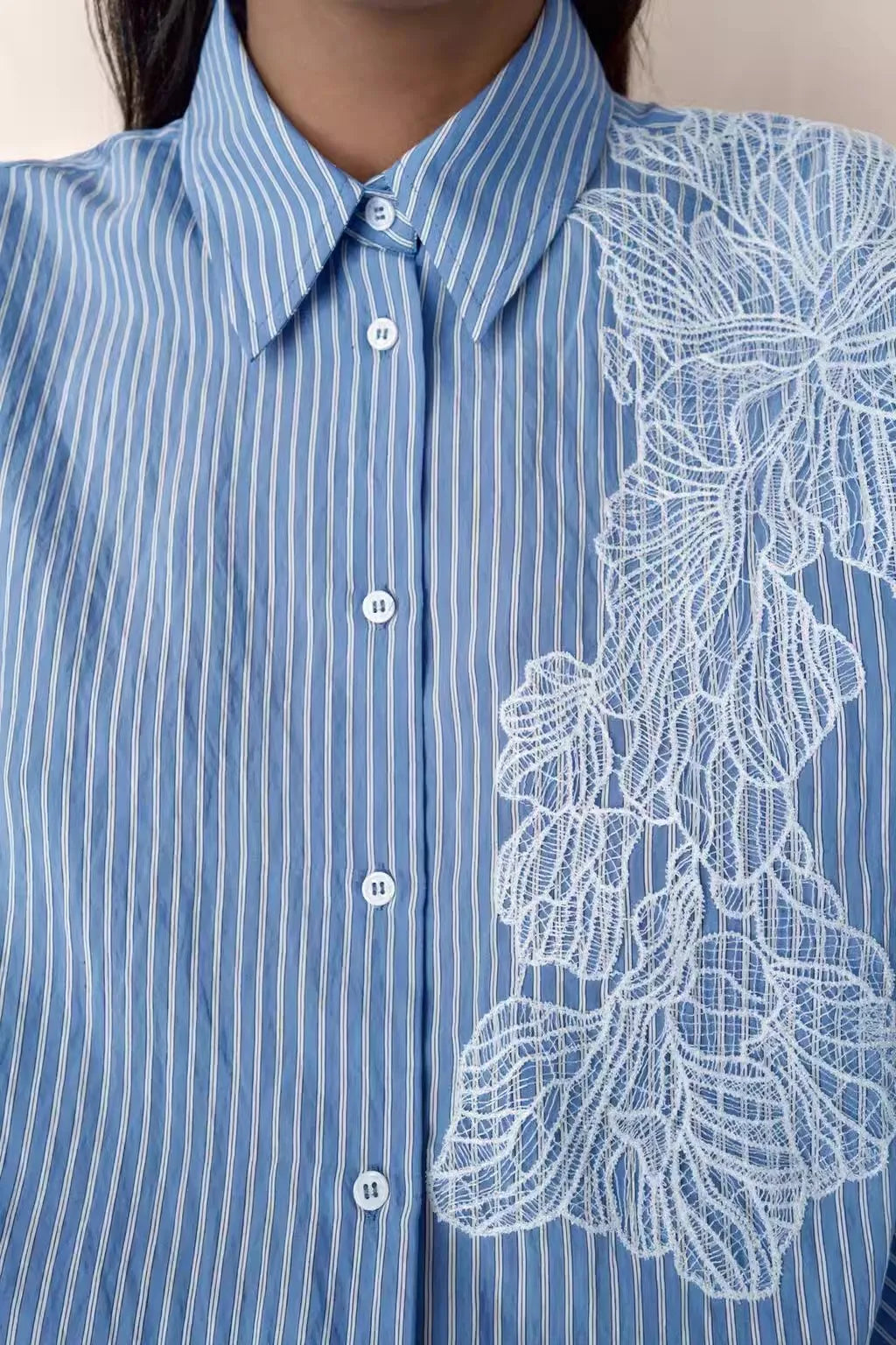 Spring 2024 New Arrival Women's irt Embroidered Flower Decorated Stripe Casual Loose Fit Long Sve Button up Polyester Fiber.