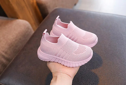 Children Shoes Spring Summer Kids Sneakers Soft Breathable Mesh For Boys Slip-on Casual Shoes Anti-Slip Walking Baby Girls Shoes.