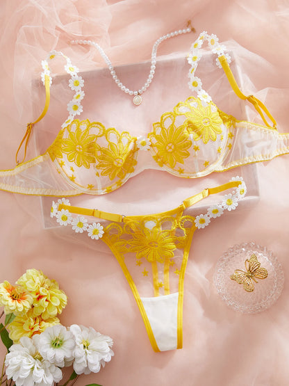 Ladies' youthful and beautiful yellow daisy summer semi transparent embroidered underwear, cute and sweet style, adjustable shou.