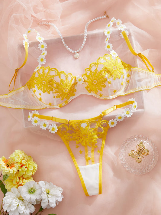 Ladies' youthful and beautiful yellow daisy summer semi transparent embroidered underwear, cute and sweet style, adjustable shou.
