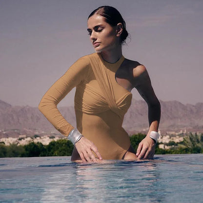 Autumn 2025 Long Sleeve Pullover New Fashion Sexy Spice Girls Crew Neck Single Rotator Sleeve Pleated Slim Bodysuit Women.