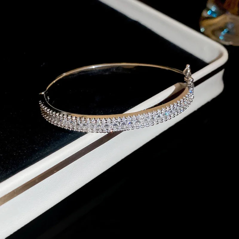 Exquisite Full Zircon Cuff Bracelets Gold Plating Copper Knot Opening Bracelet Minimalist Women's Bangle For Wedding Party.