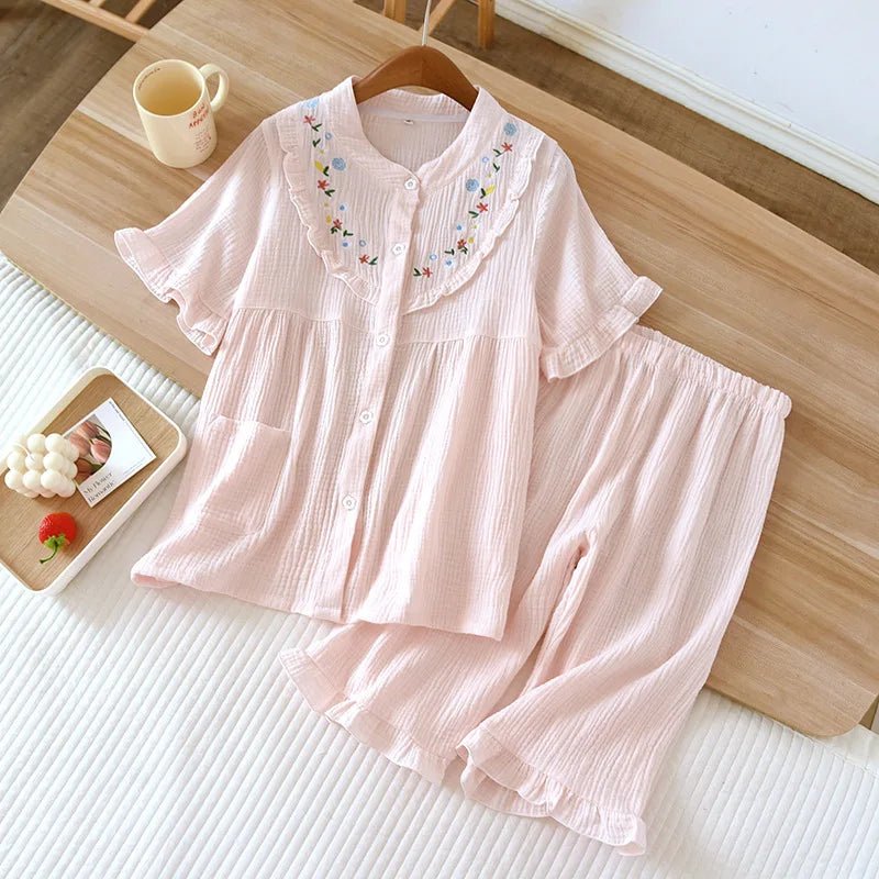 Spring and summer 2025 new women's pajama suit 100% cotton crepe short-sleeved capris embroidered round-neck household clothes