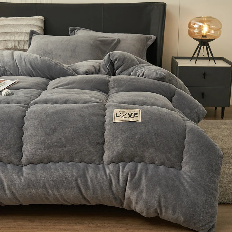 New Milk Velvet Soybean Comforter Grey Winter Keep Warm Duvet Solid Quilt Soft Fleece Thickened Blanket Drop Shippping Full.