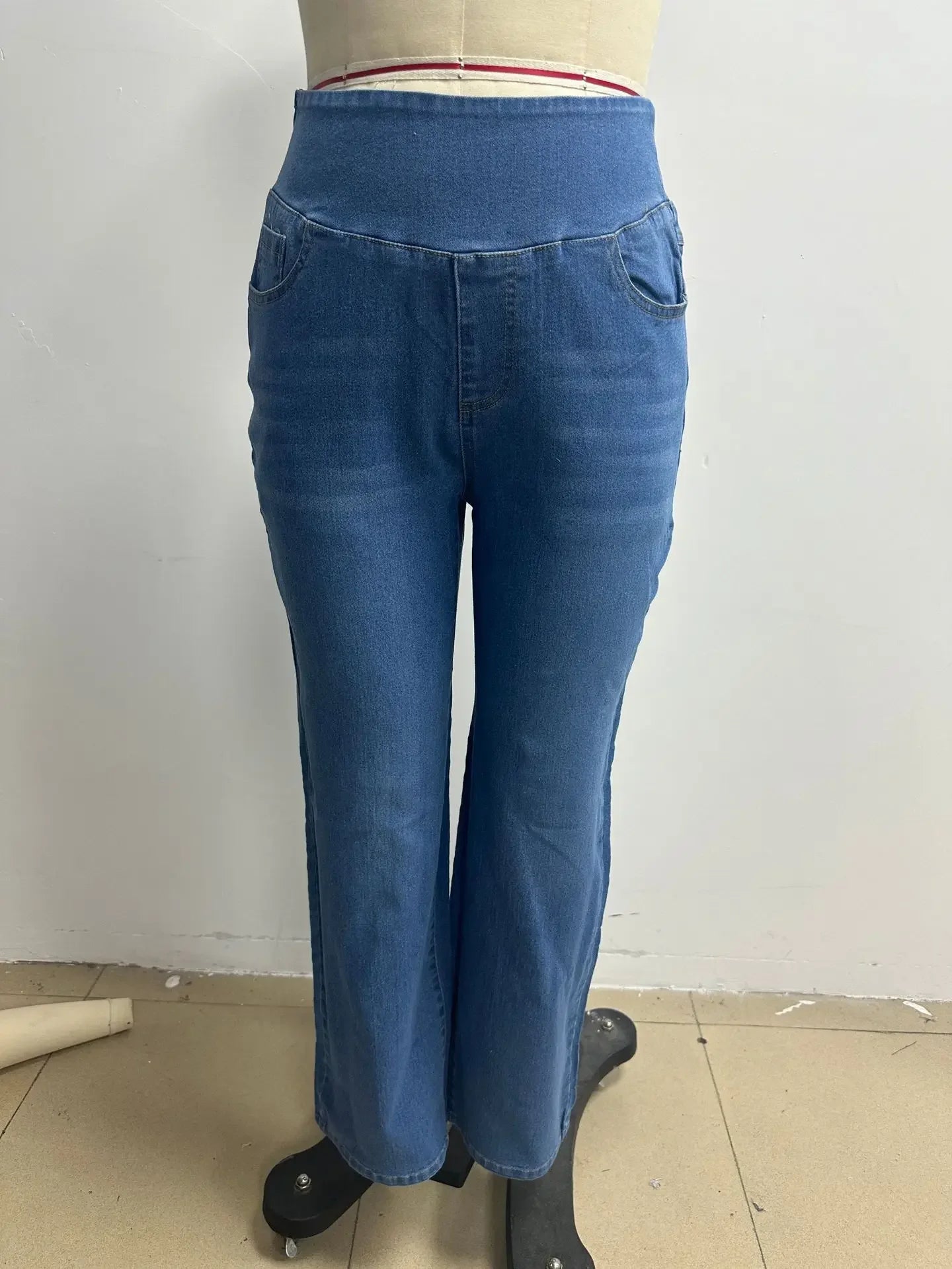 Washed Straight Leg Jeans Women's High Waist Denim Pants Comfortable Fit Long Trousers Cross-Border European Style.