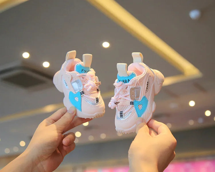 Sports Shoes Autumn Girls Boys Mesh Breathable Outdoor Shoes Children Casual Running Shoes Toddler Sneakers.