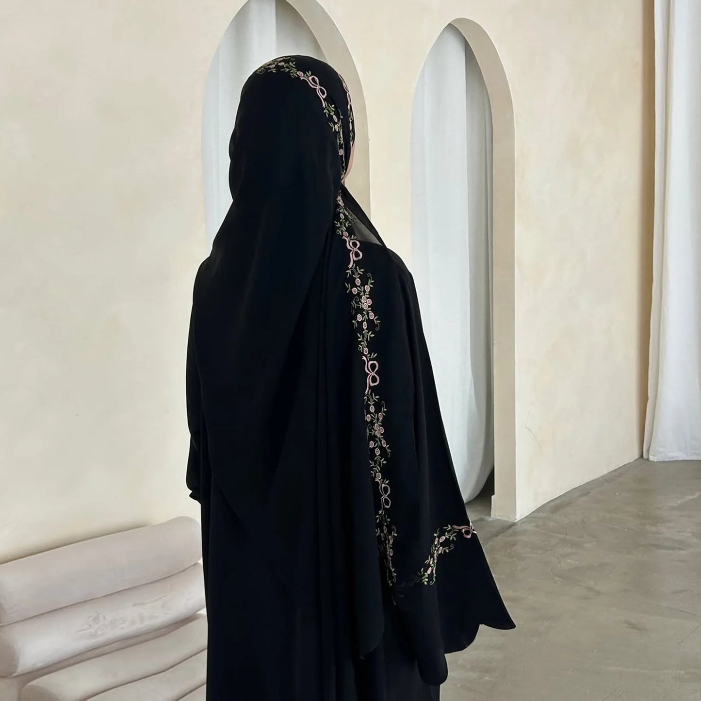 Front Open Abaya with Hijab 2 Piece Set Muslim Embroidery Abayas for Women Dubai Modest Islamic Clothing Kaftan Turkish Dresses.
