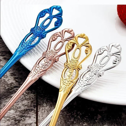Golden Stainless Steel Cutlery Set Royal European Spoon Fork Complete Tableware Retro Design Dishwasher Safe Elegant Flatware.