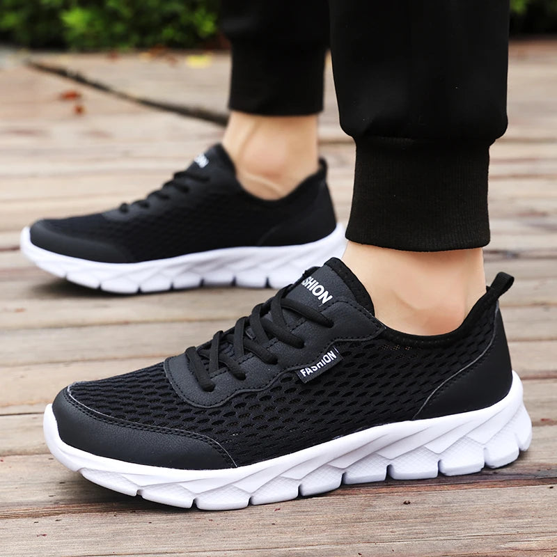 New Running Shoes for Men Comfortable Sports Shoes Lightweight Fashion Summer Plus Size 38-48 Breathable Sneakers for Men.
