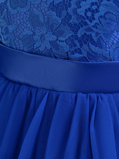 Blau gefärbtes Spitzen-Prinzessinnenkleid für Kinder, Laufsteg für kleine Mädchen, Klavieraufführung. Tragen Sie ein langes Blumenjungenkleid mit großer Schleife.