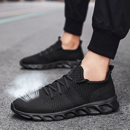 2024 Trend men's casual shoes light sneaker white large size outdoor breathable mesh fashion sports black running tennis shoes