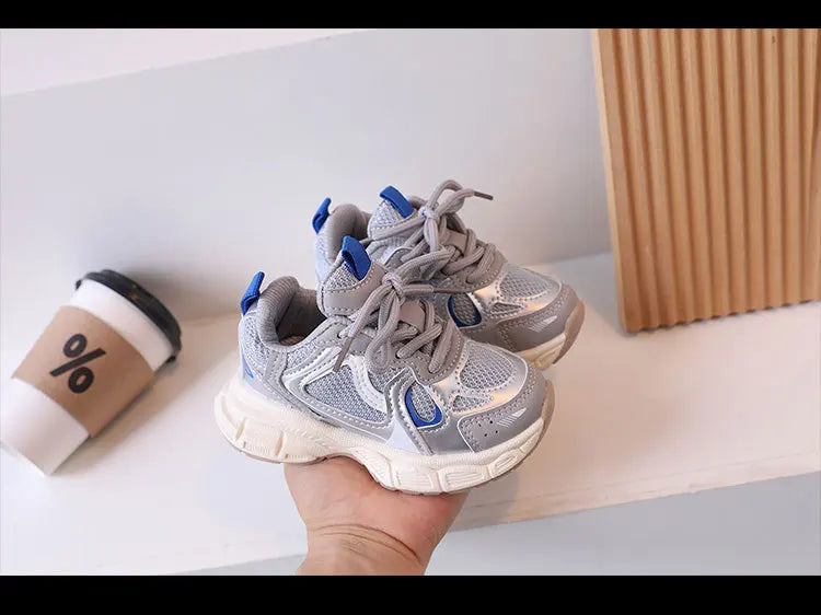 Kids Casual Sports Shoes with Thick Soles Boys Girls Fashion Versatile Sneakers 2024 New Children Mesh Breathable Running Shoes.