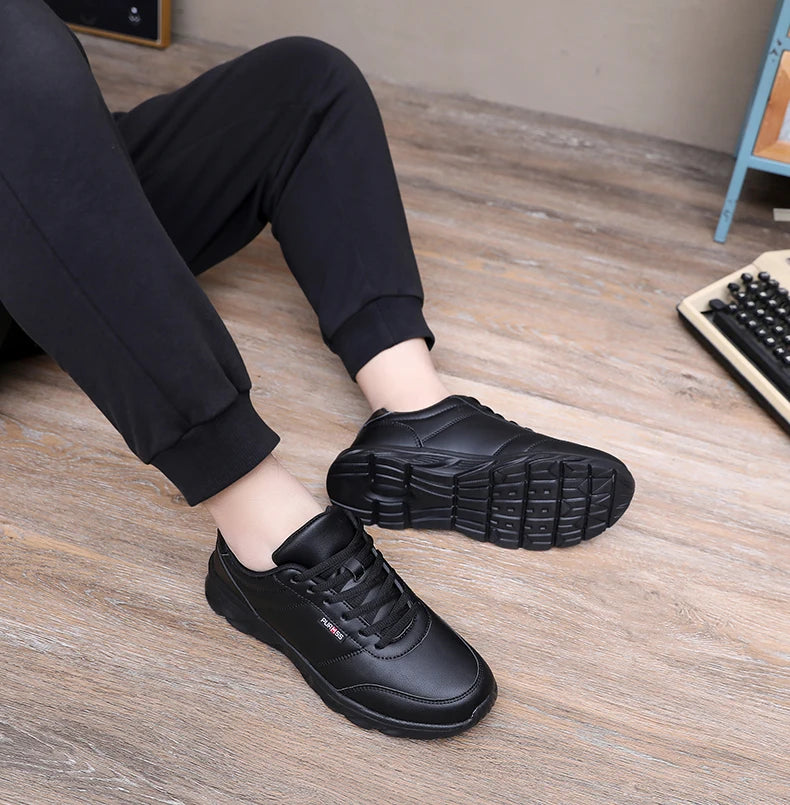 Men Sneakers Soft Sports Running Shoes New Casual Shoes for Men Solid Black White Walking Footwear Fitness jogging Men Shoes.