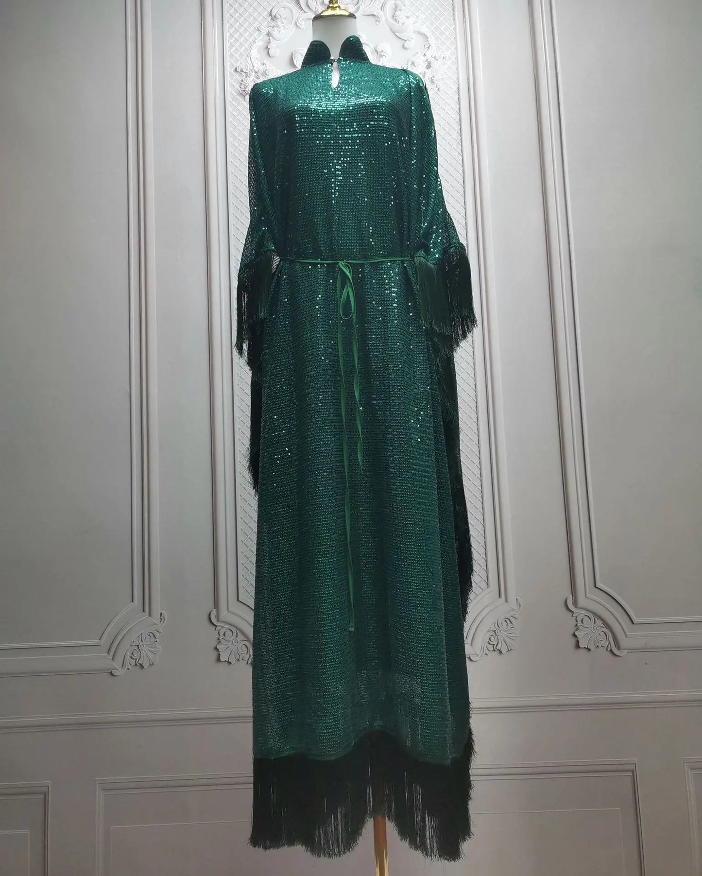 Ramadan Eid Tassel Sequin Batwing Abaya Dubai Women Islam Muslim Maxi Kaftan Dresses Kebaya Caftan Marocain Robe Femme Musulmane.