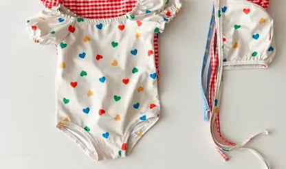 2025, Sommer Baby Badeanzug Koreanischen Stil INS Gedruckt Infant Ein Stück Overall Kleinkind Mädchen Schwimmen Body Mit Hut.