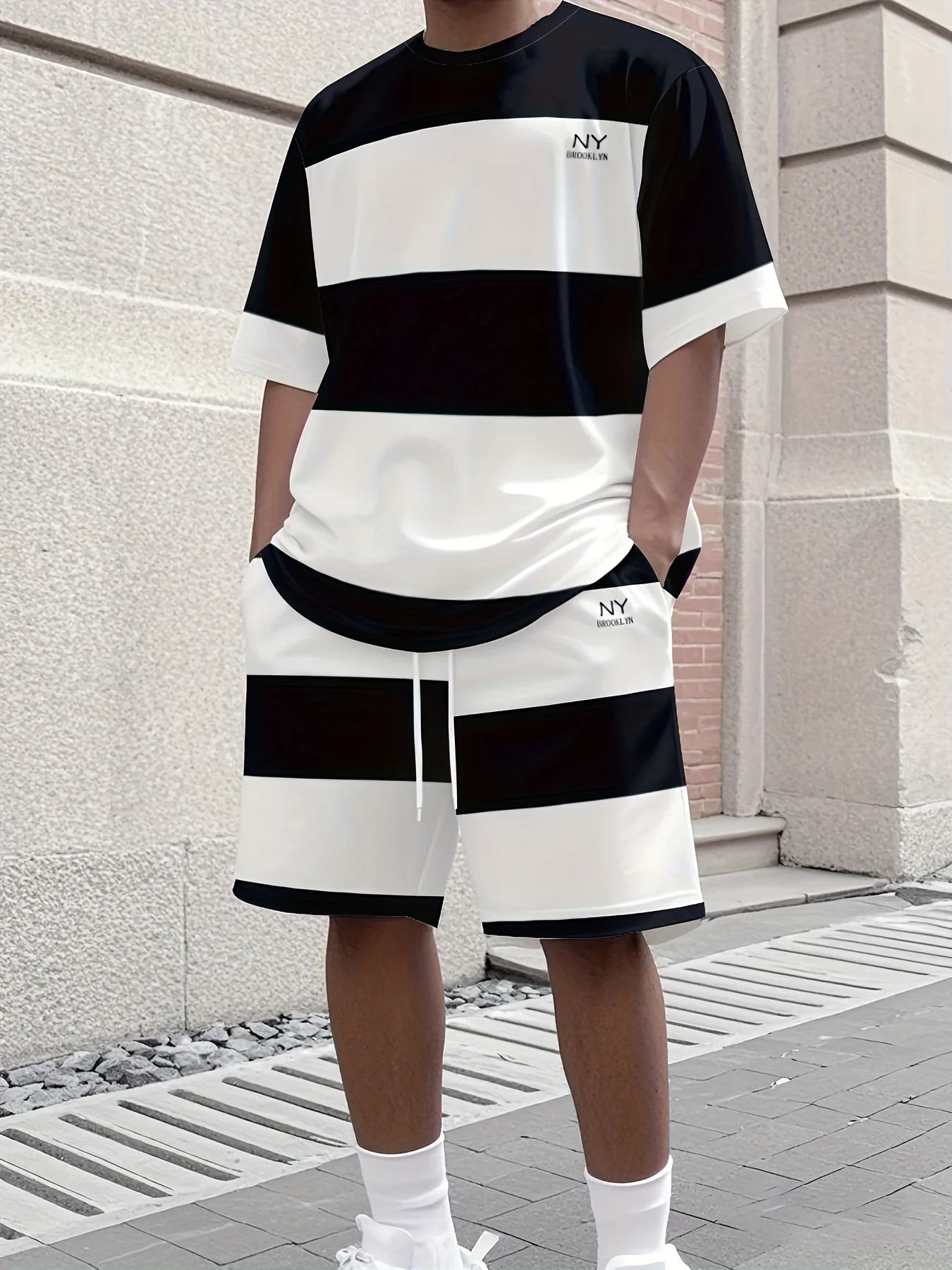 Fashionable men's summer striped print micro elastic breathable round neck T-shirt shorts set outdoor casual two-piece set.