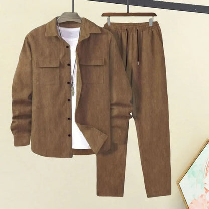 Long-sleeved Jacket Trousers Set Versatile Sportswear Outfit Men's Lapel Long Sleeve Sportwear Set with Flap for Athletes.