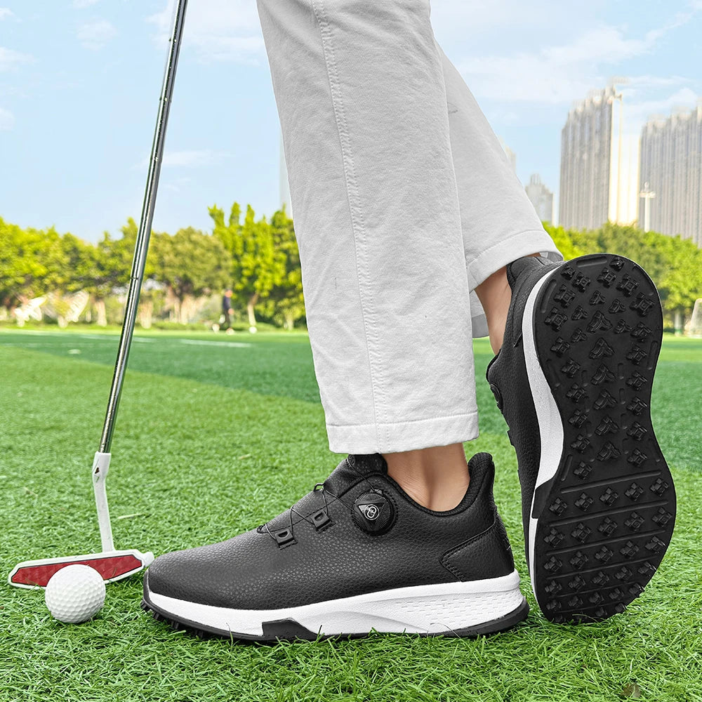 2025 New Men's and Women's Golf Shoes Outdoor Professional Training Golf Nailless Anti Slip Leisure Walking Shoes.
