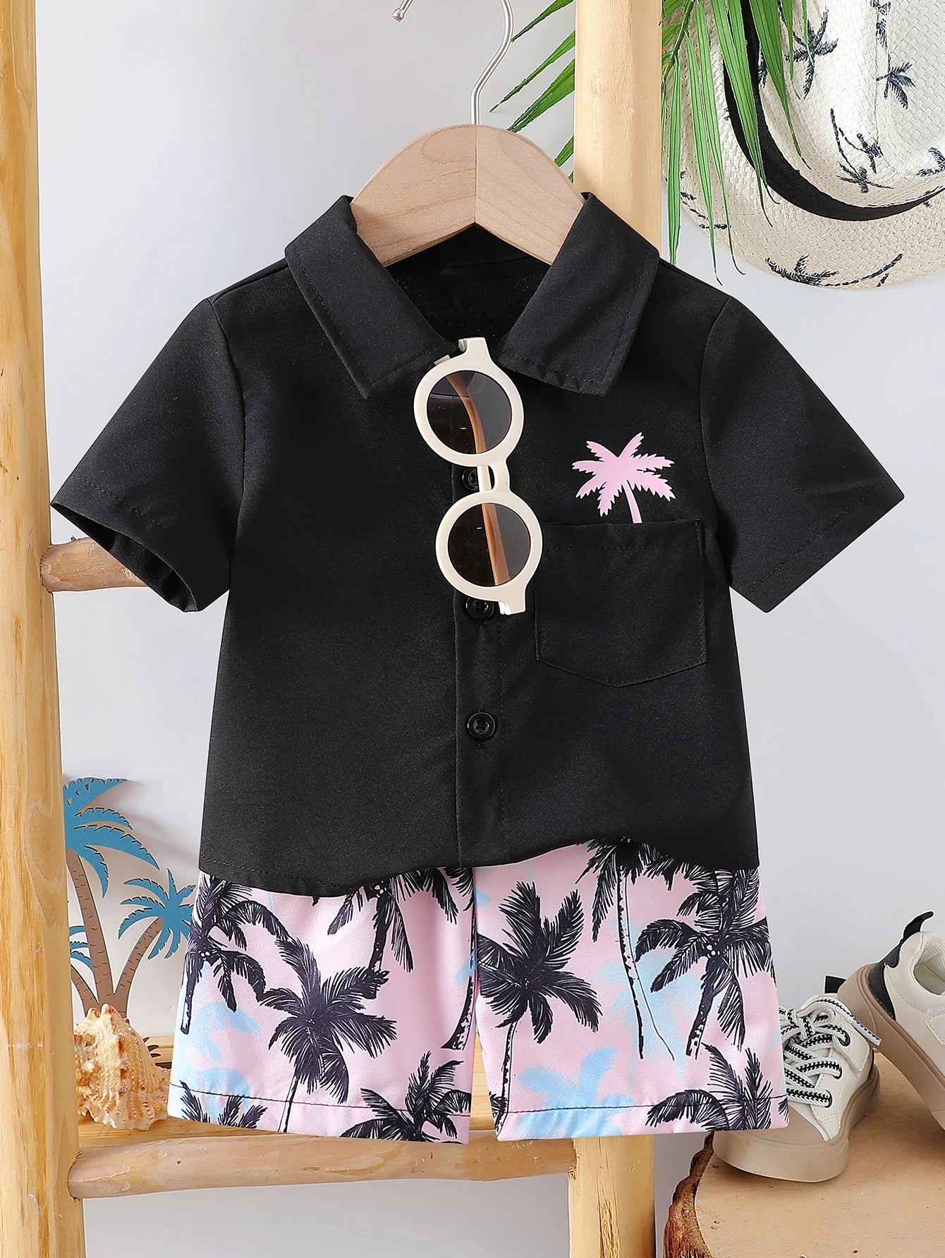 Solides, kurzärmliges T-Shirt und Shorts für Kleinkinder im neuen Sommerstil für Jungen, lässiges 2-teiliges Urlaubsset.