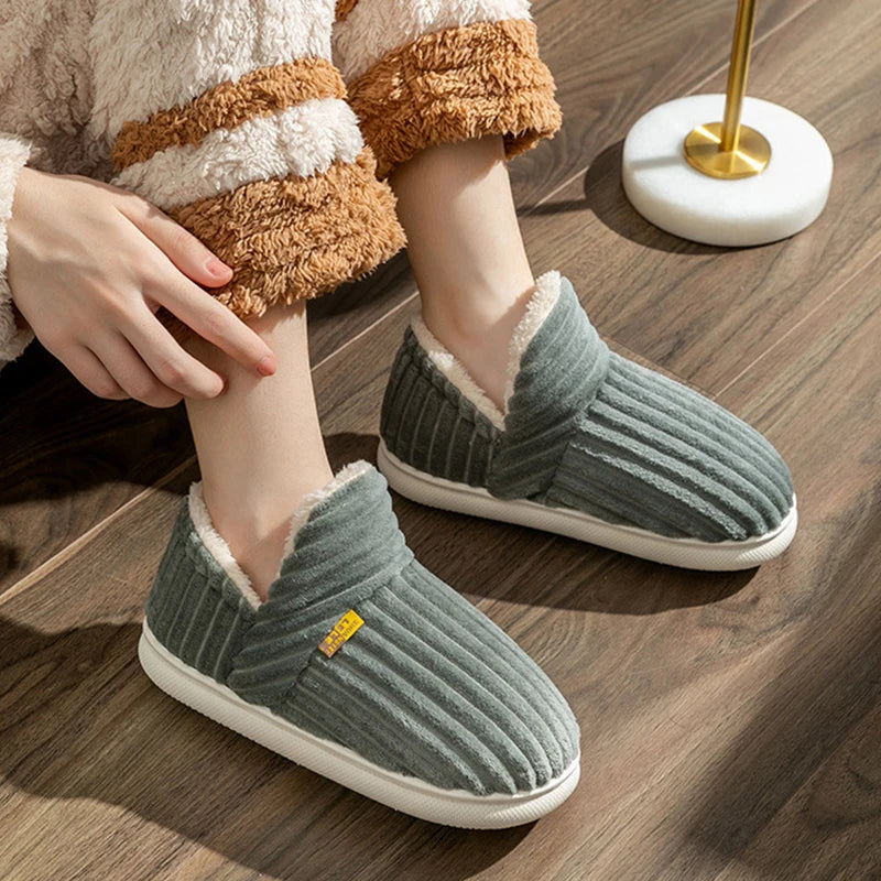 Litfun Warm Plush Fur Slippers For Women Men Winter Indoor Fluffy Warm Fuzzy House Slippers Outdoor Fuzzy Soft Furry Slippers.