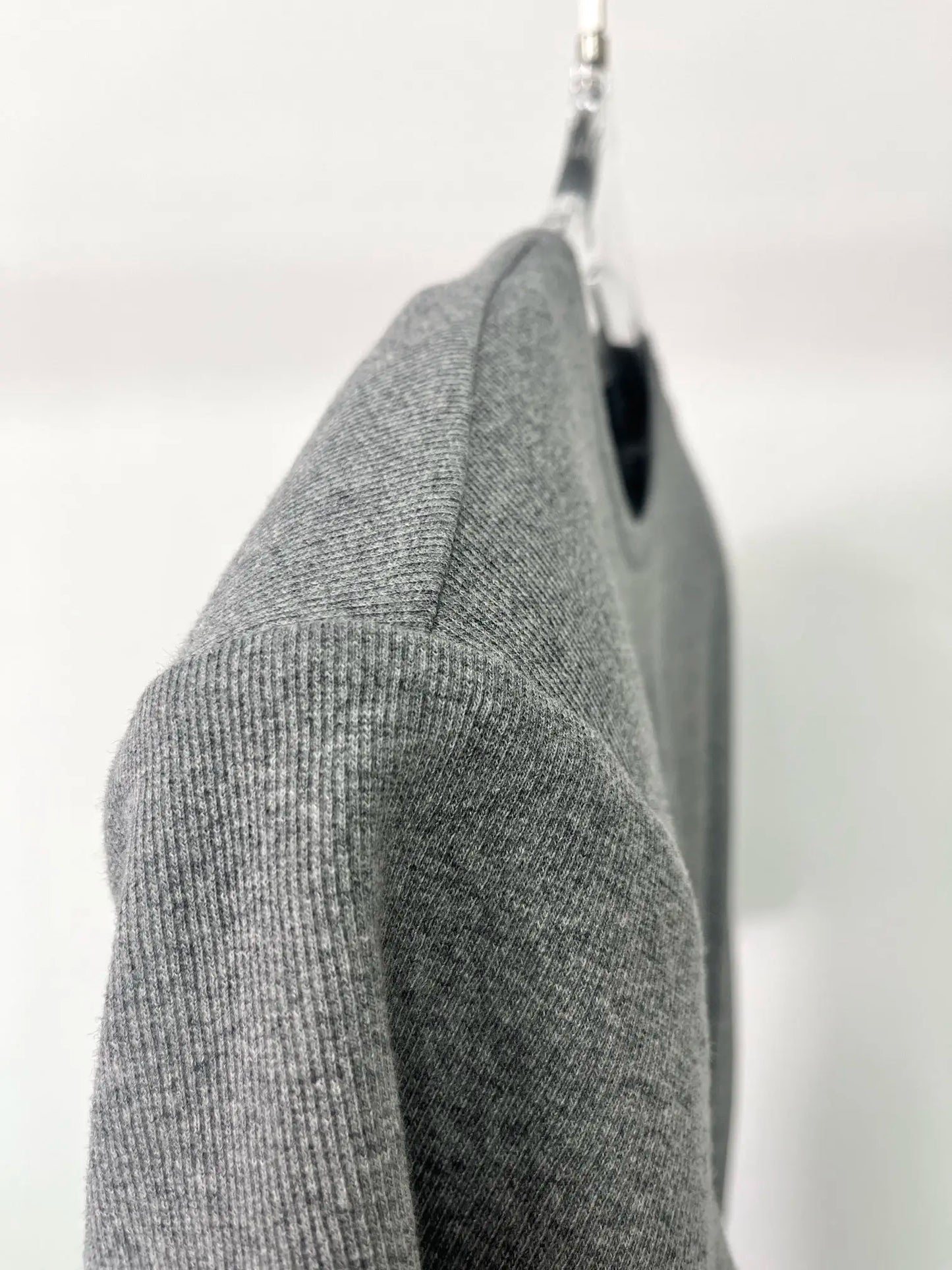 Y2K knotted twist knitted threaded round neck Top women fashionable and versatile navel padded shoulder short-sleeved T-shirt.