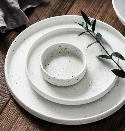 Japanese-style Tableware Set Bowls and Plates Round White Ink Point Dinner Plates Home Creative Western Dishes Dinner Plates.